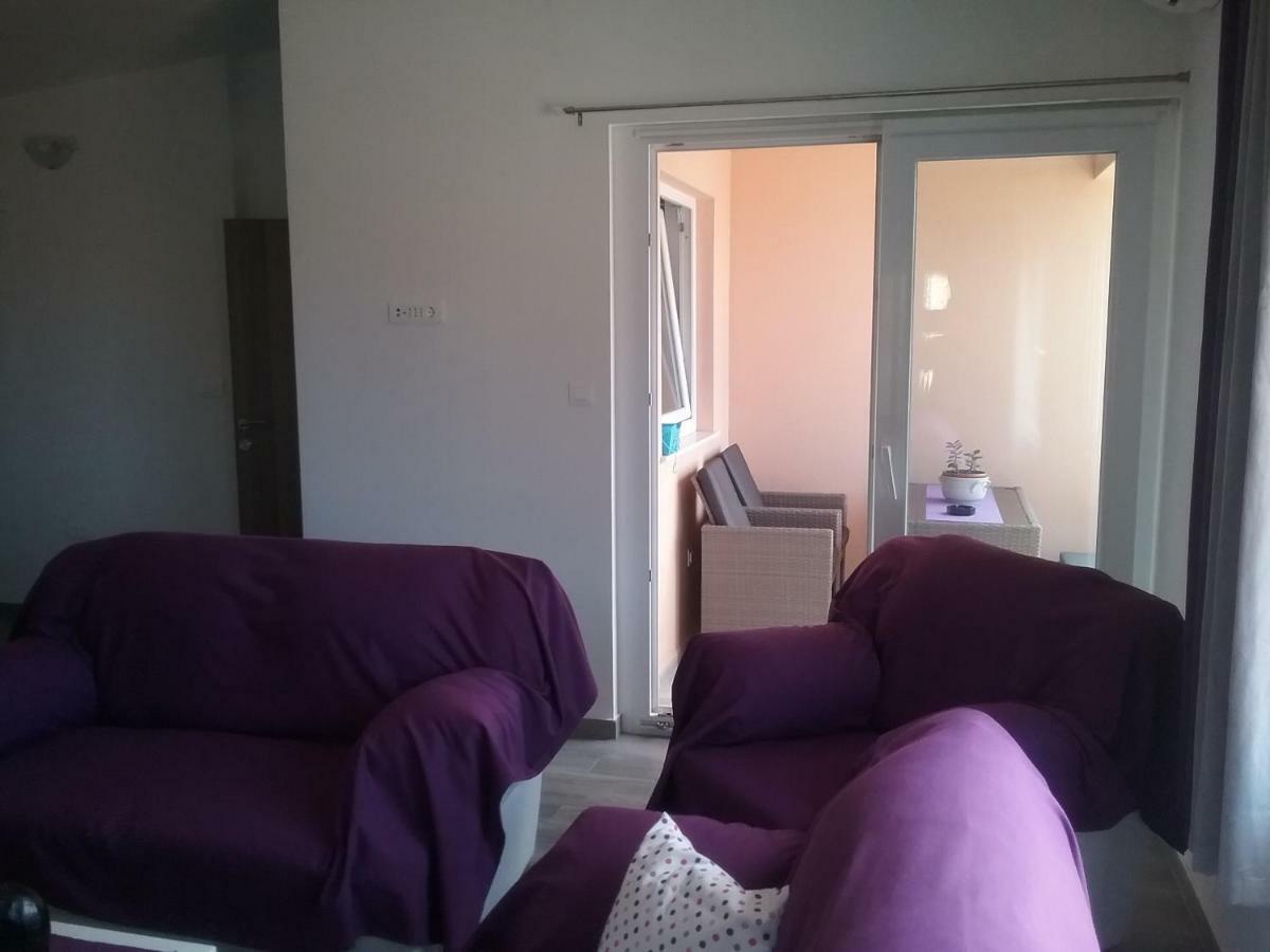 Apartment Willy Komiža Zewnętrze zdjęcie