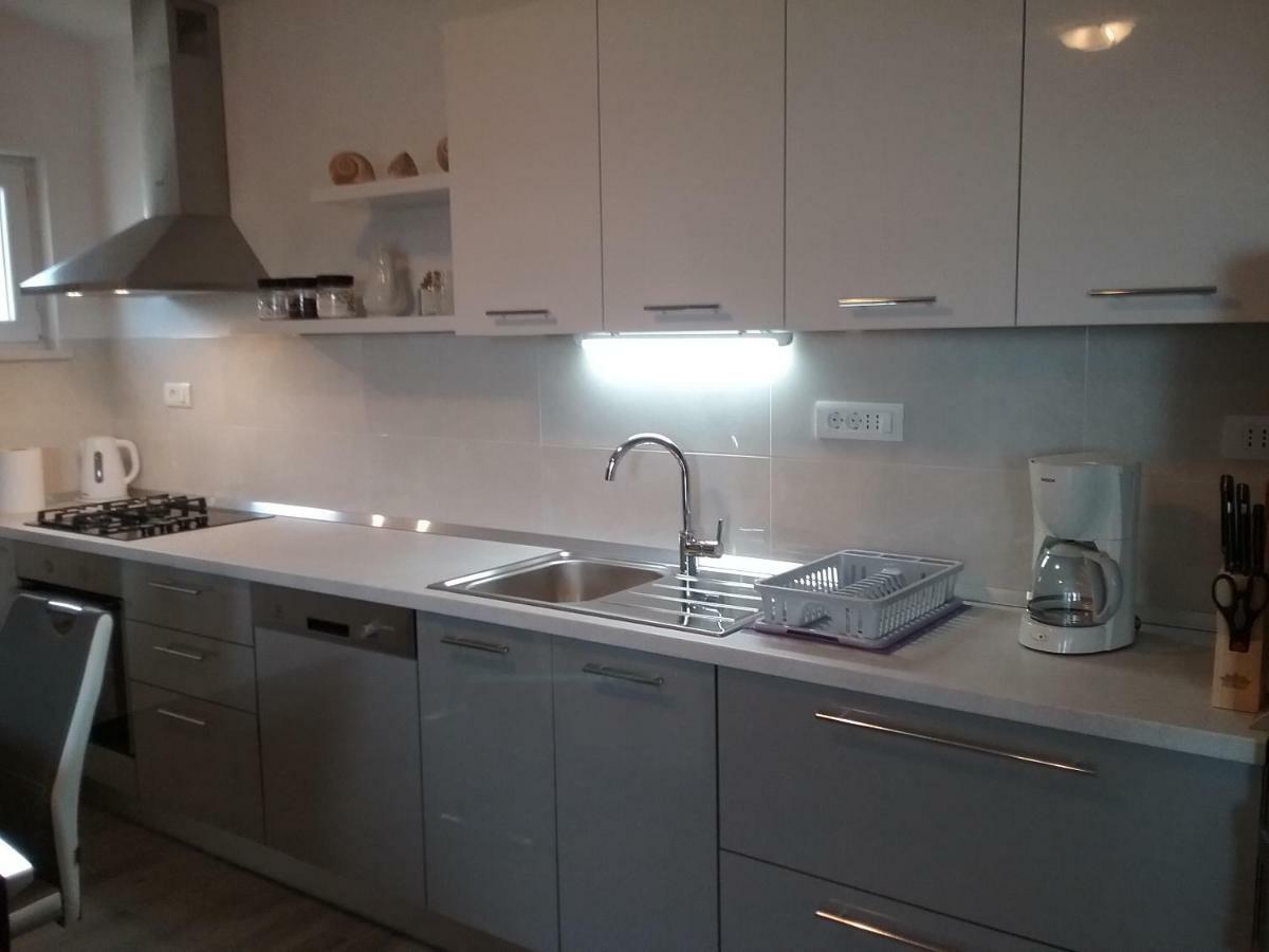 Apartment Willy Komiža Zewnętrze zdjęcie