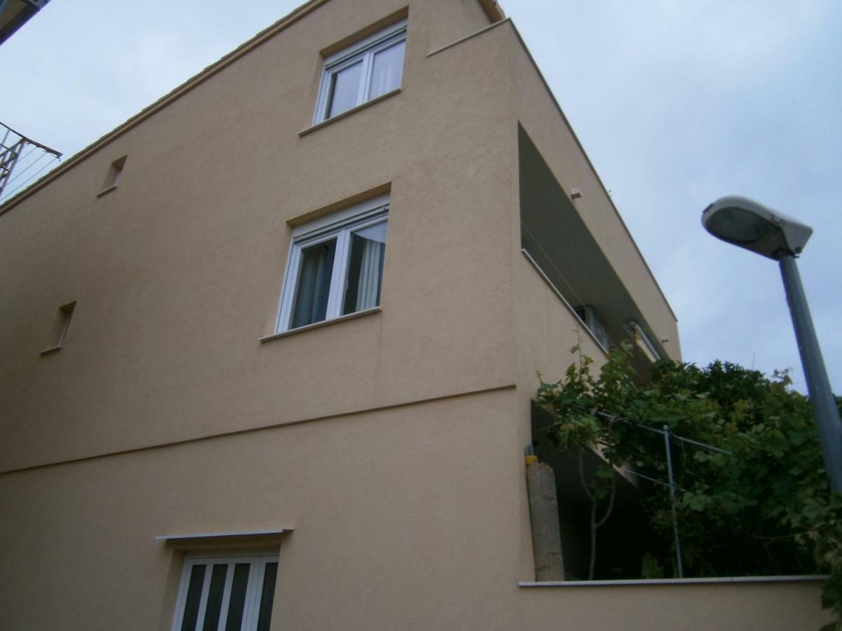 Apartment Willy Komiža Zewnętrze zdjęcie