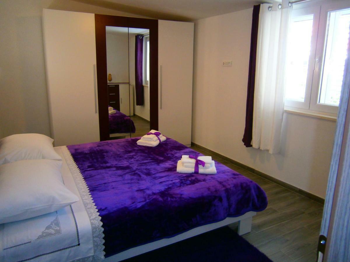 Apartment Willy Komiža Zewnętrze zdjęcie