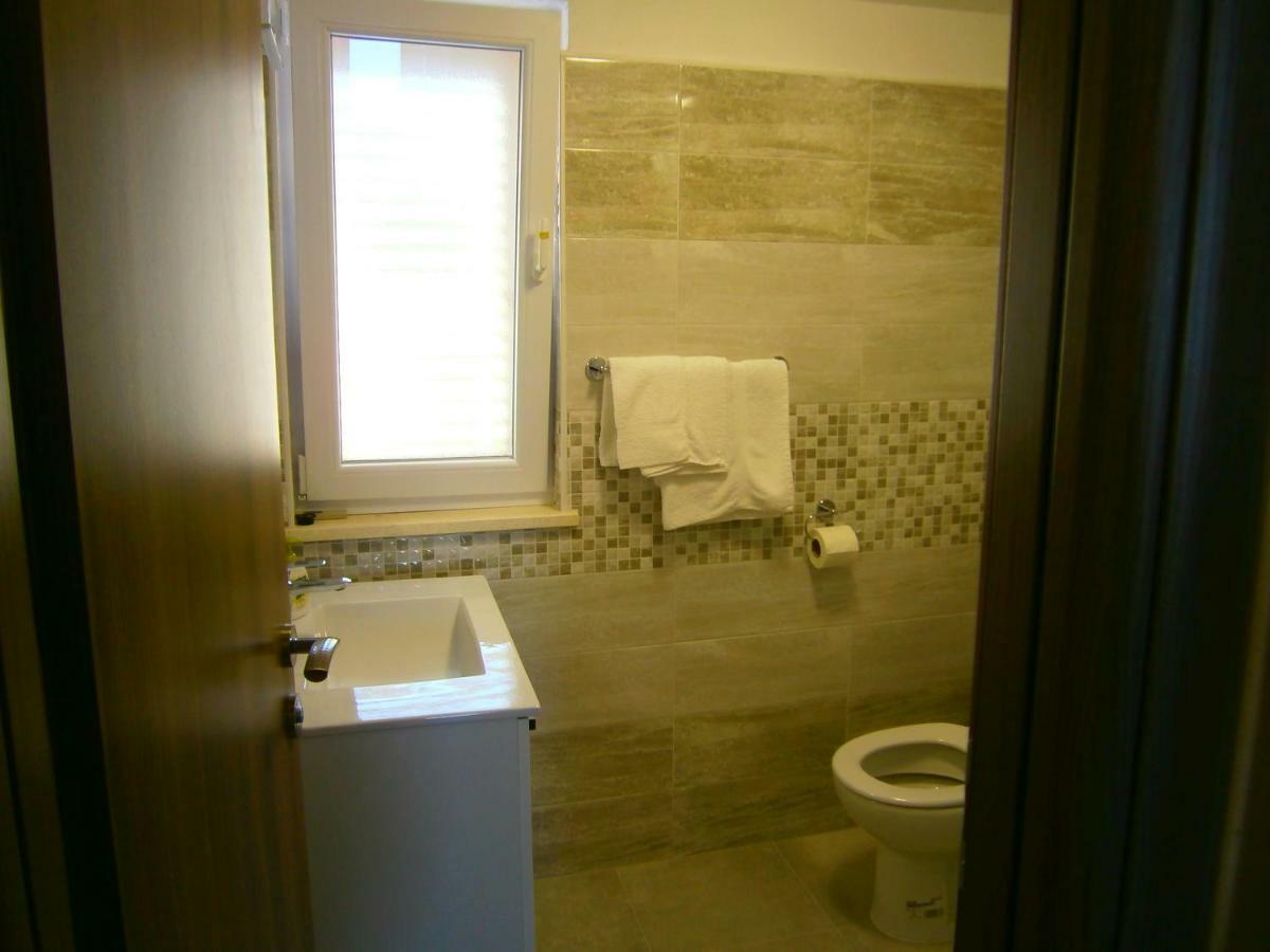 Apartment Willy Komiža Zewnętrze zdjęcie
