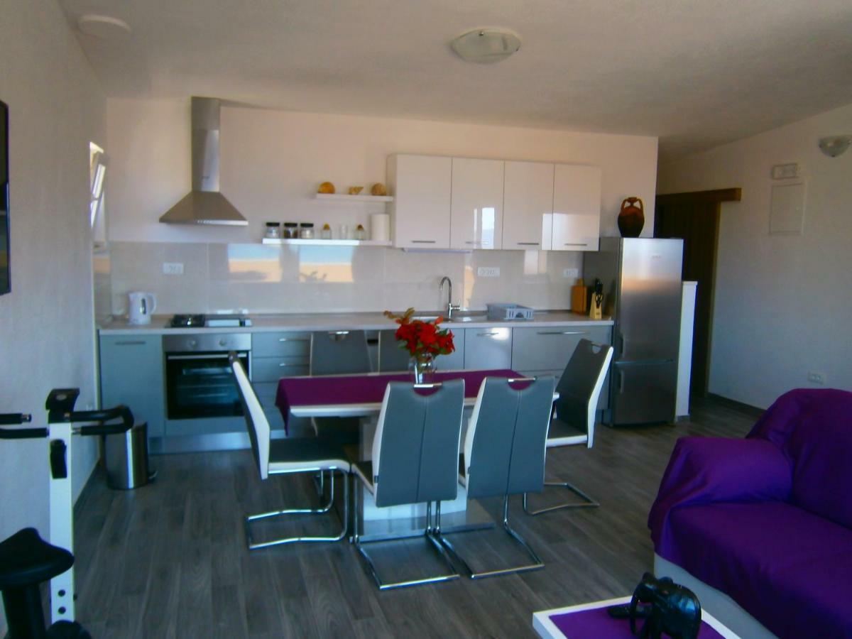 Apartment Willy Komiža Zewnętrze zdjęcie